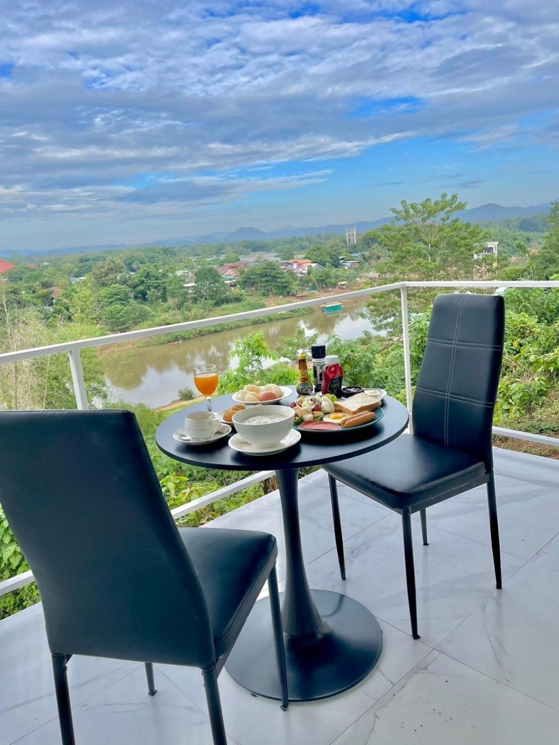 River Valley Resort แอทน่าน Eksteriør billede